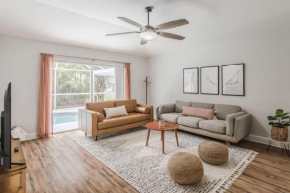 11 Mins to Beach - 3BR w Private Pool + Grill